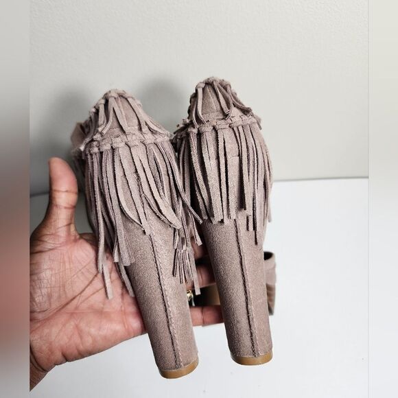 7 For All Mankind - Picture 10 of 11